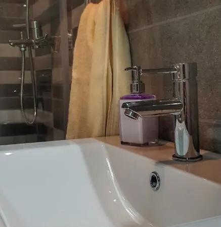 Intime By Nights & Smiles トゥズラ