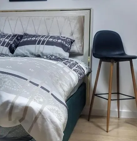 Intime By Nights & Smiles トゥズラ