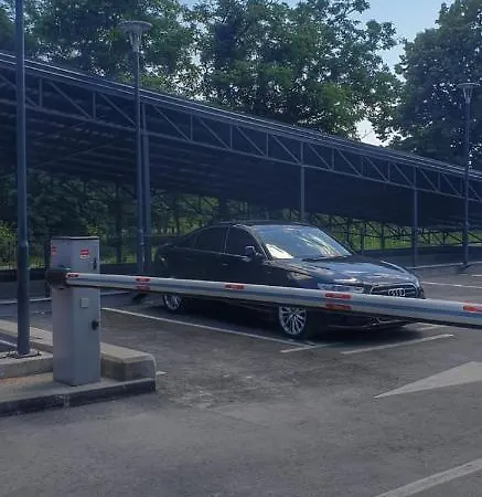 Intime By Nights & Smiles *