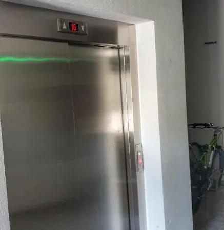 アパート Intime By Nights & Smiles *