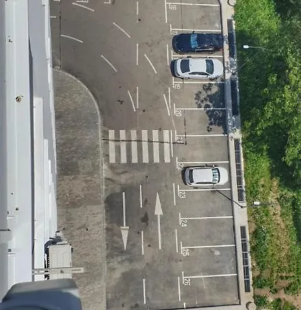 アパート Intime By Nights & Smiles トゥズラ