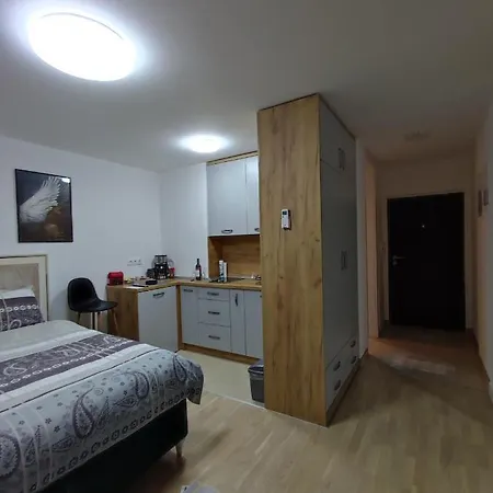 Intime By Nights & Smiles * Tuzla