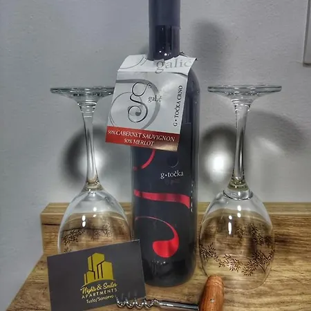 Intime By Nights & Smiles アパート トゥズラ