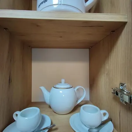 Intime By Nights & Smiles アパート トゥズラ