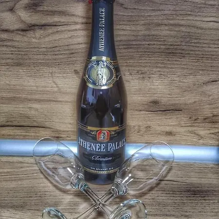 Intime By Nights & Smiles アパート