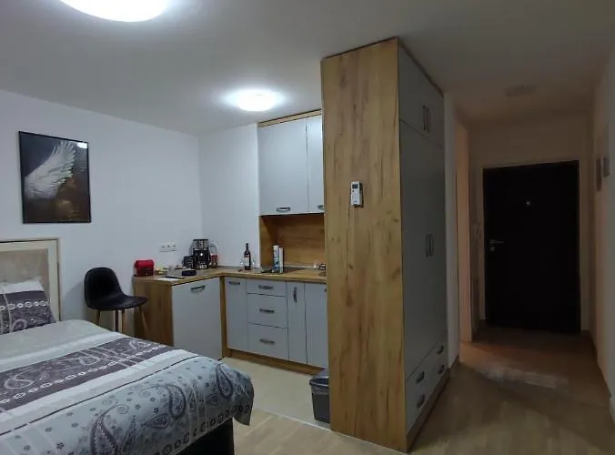 Intime By Nights & Smiles * Tuzla